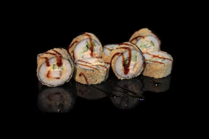 Угорь hot ролл