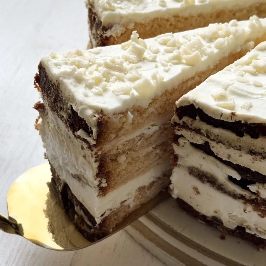 Торт "Молочная девочка"